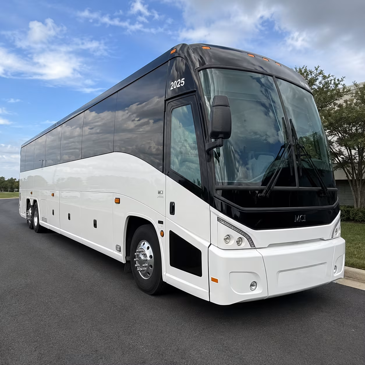 charter bus shuttle service to portland international airport pdx