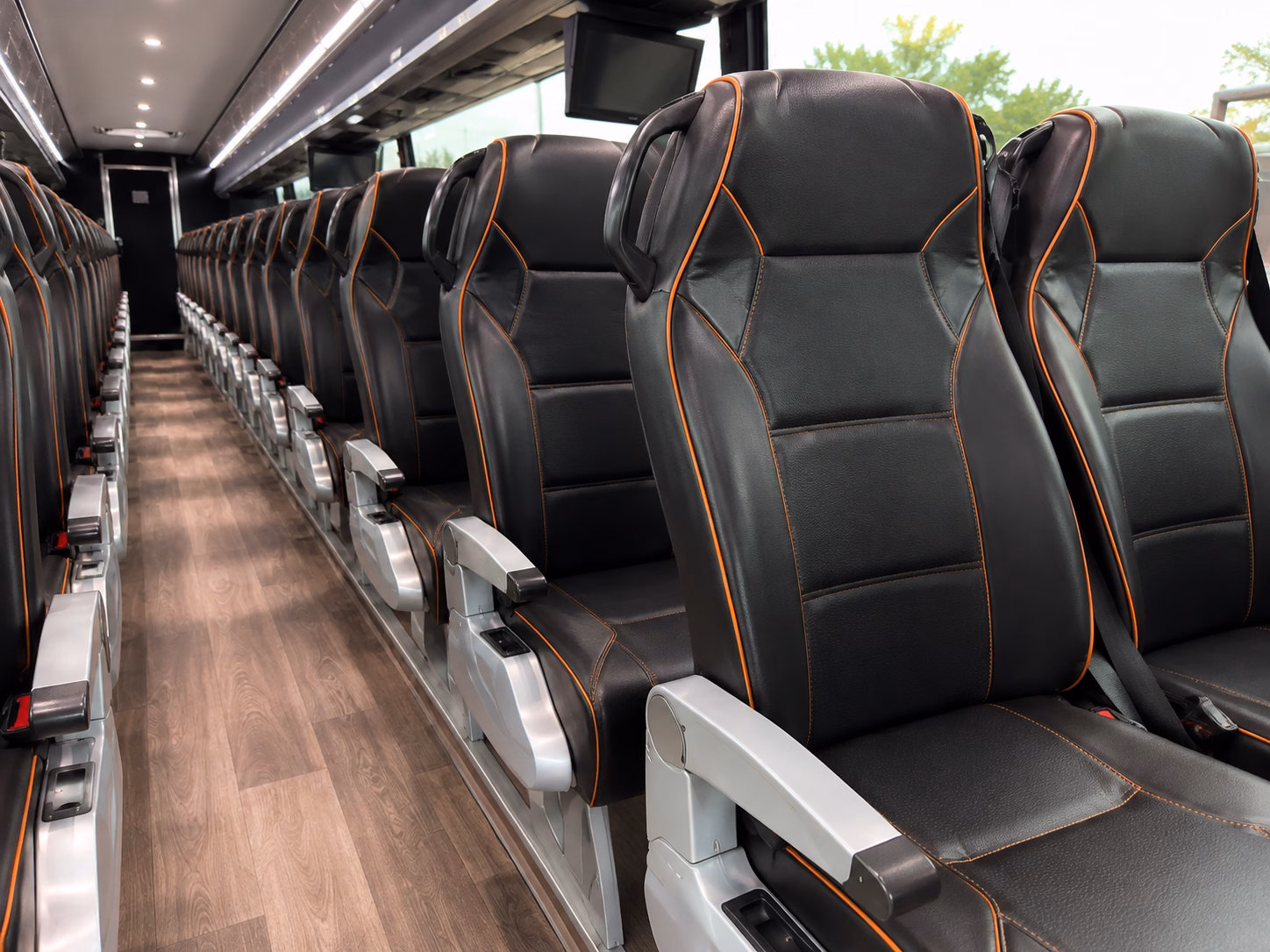 charter buses to moda center providence park and portland sports venues