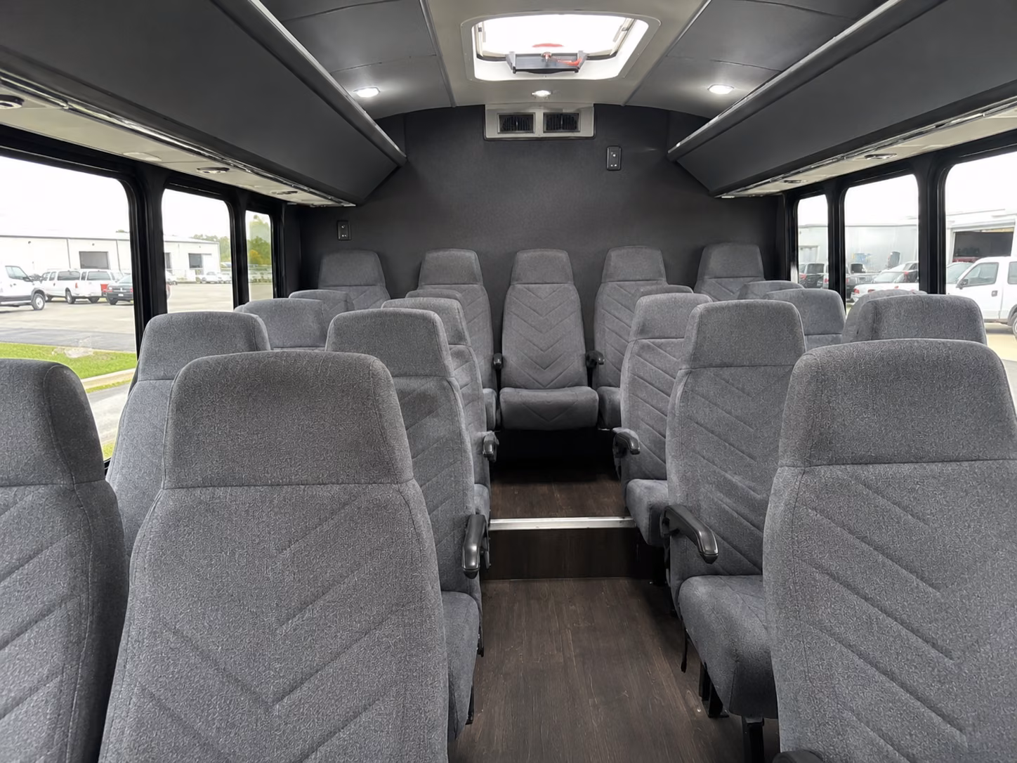 minibus rentals for columbia river gorge field trips from gresham