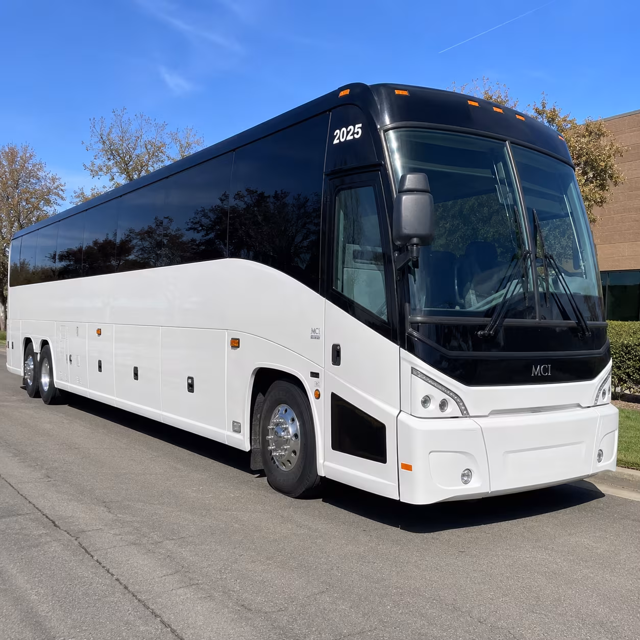 shuttle buses for the gresham arts festival and main city park events